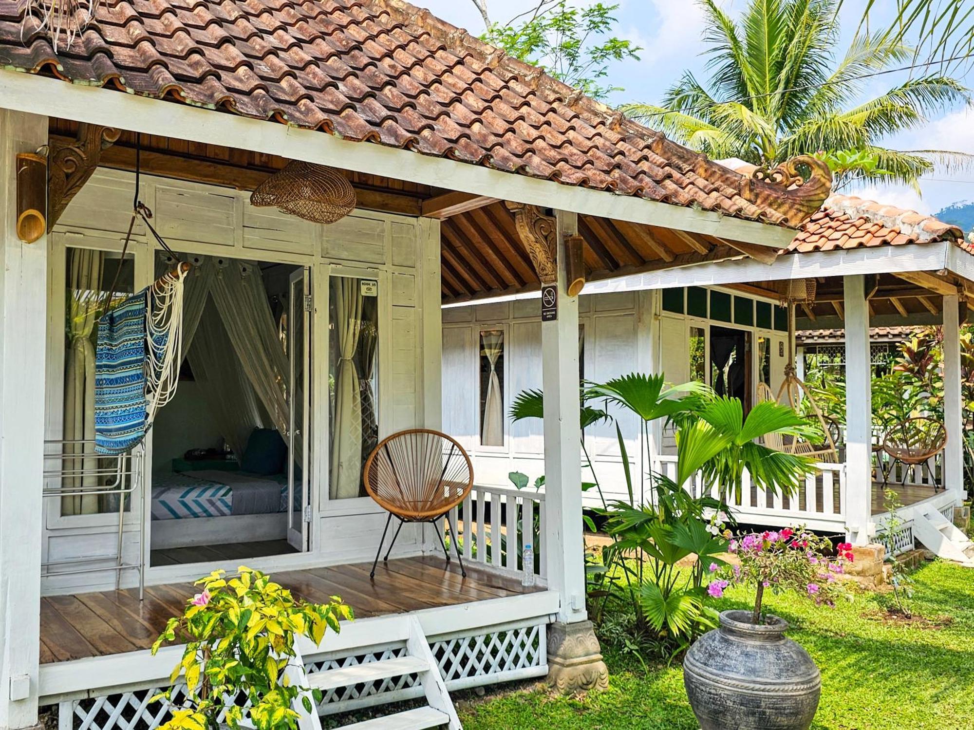Janur Bungalow มาเกอลัง ห้อง รูปภาพ