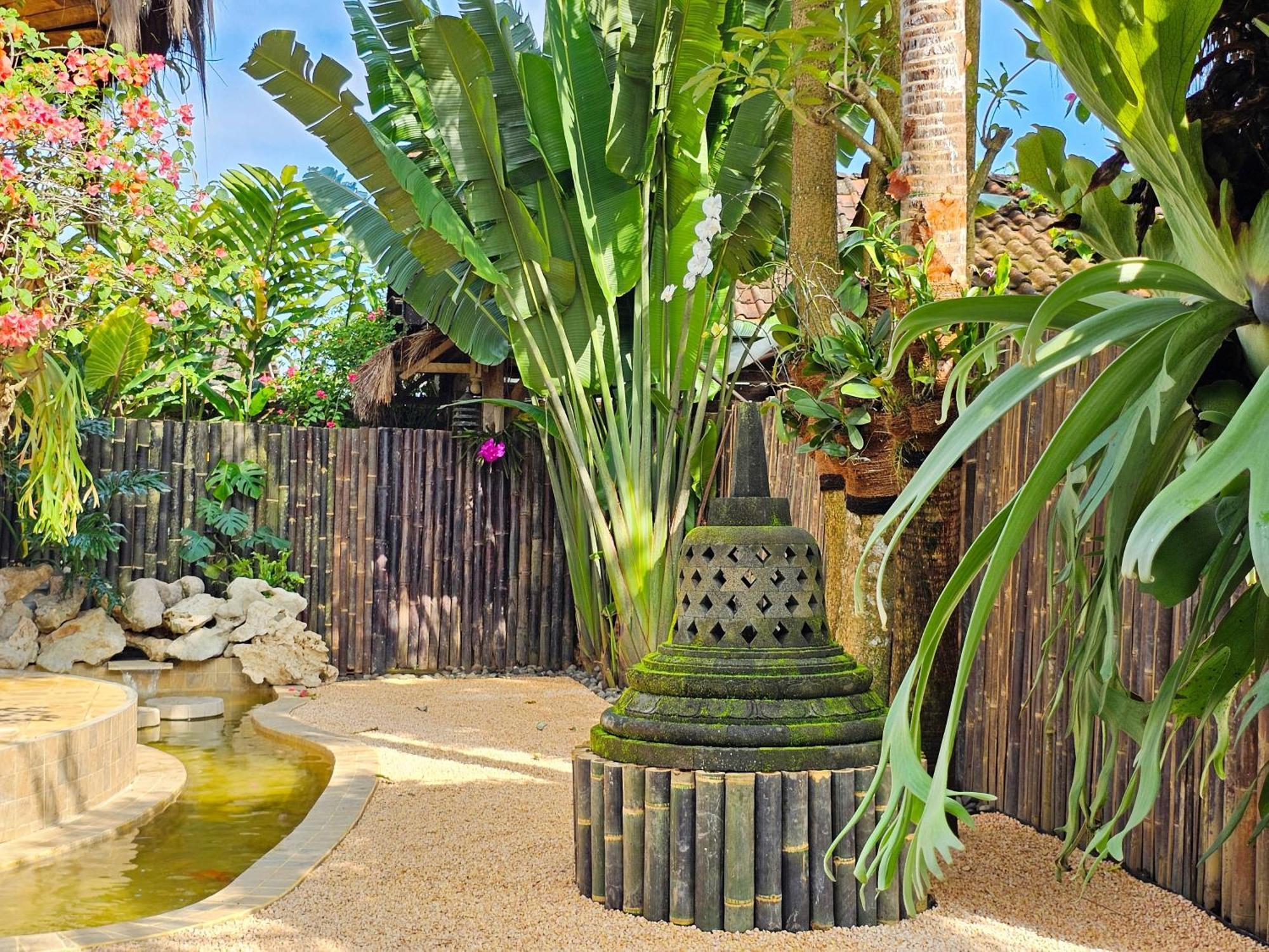 Janur Bungalow มาเกอลัง ภายนอก รูปภาพ