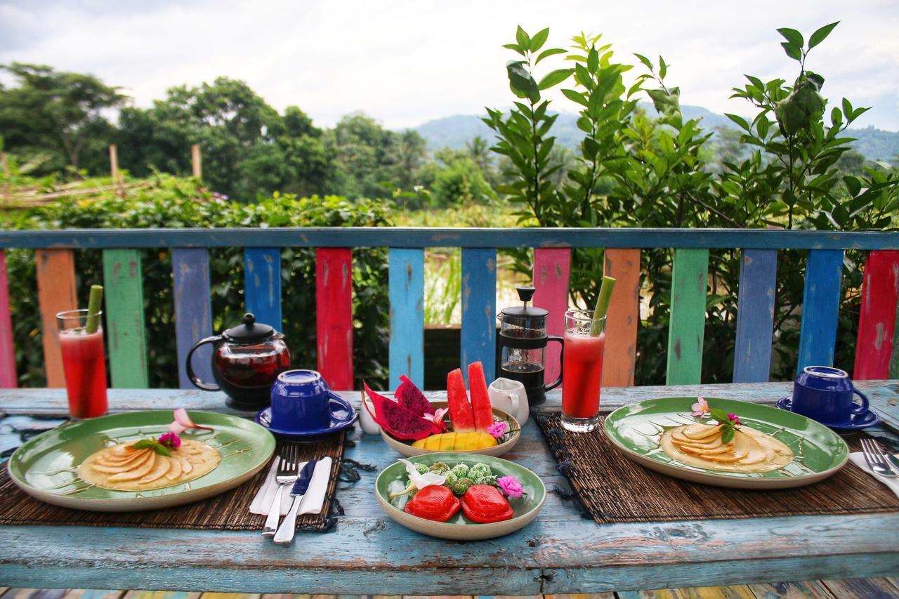 Janur Bungalow มาเกอลัง ภายนอก รูปภาพ